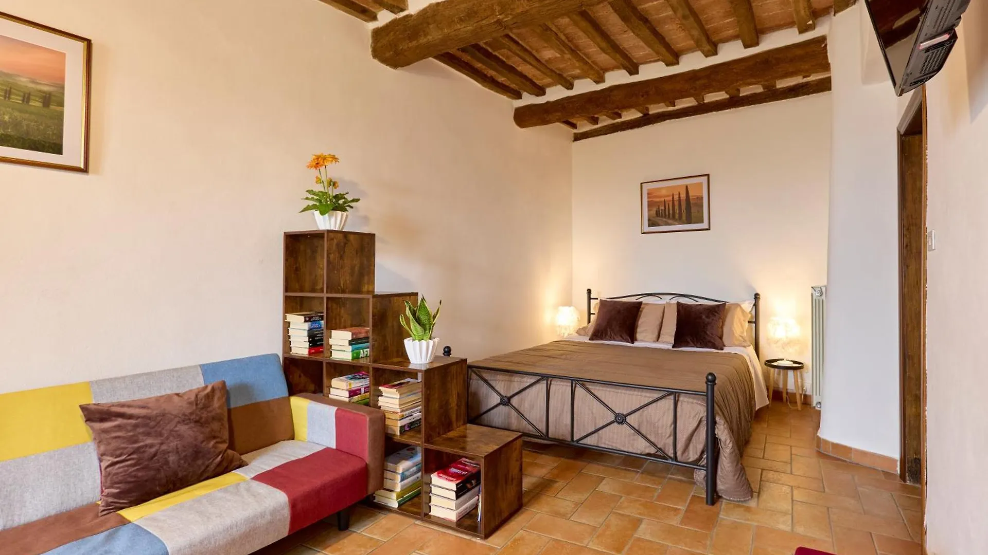 Appartamento Athena-Montepulciano House contacts
